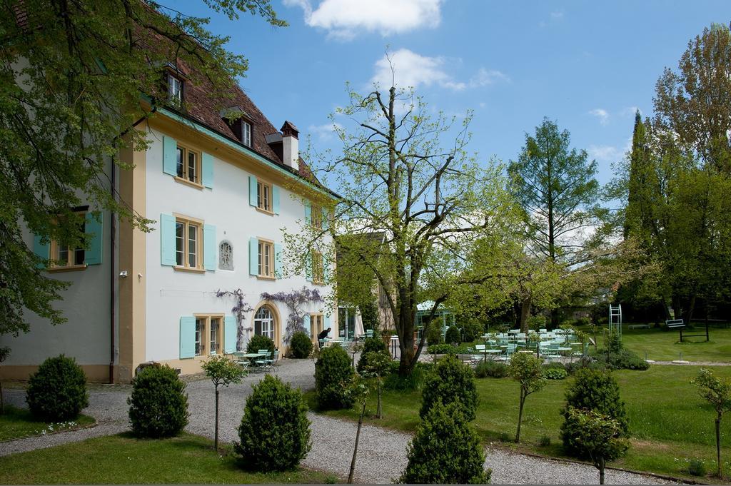 Schloss Ueberstorf - Tafeln, Tagen, Traeumen Eksteriør billede